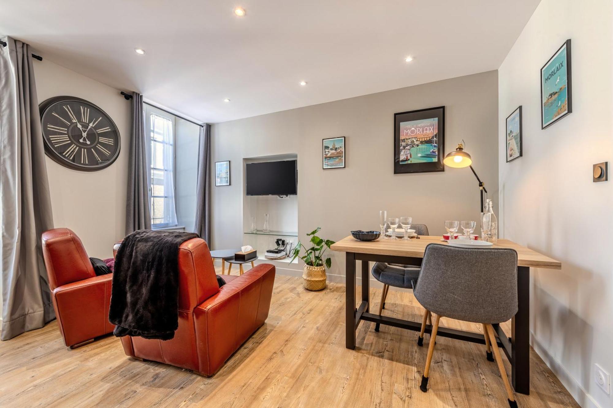 Appartement Du Theatre Morlaix Bagian luar foto
