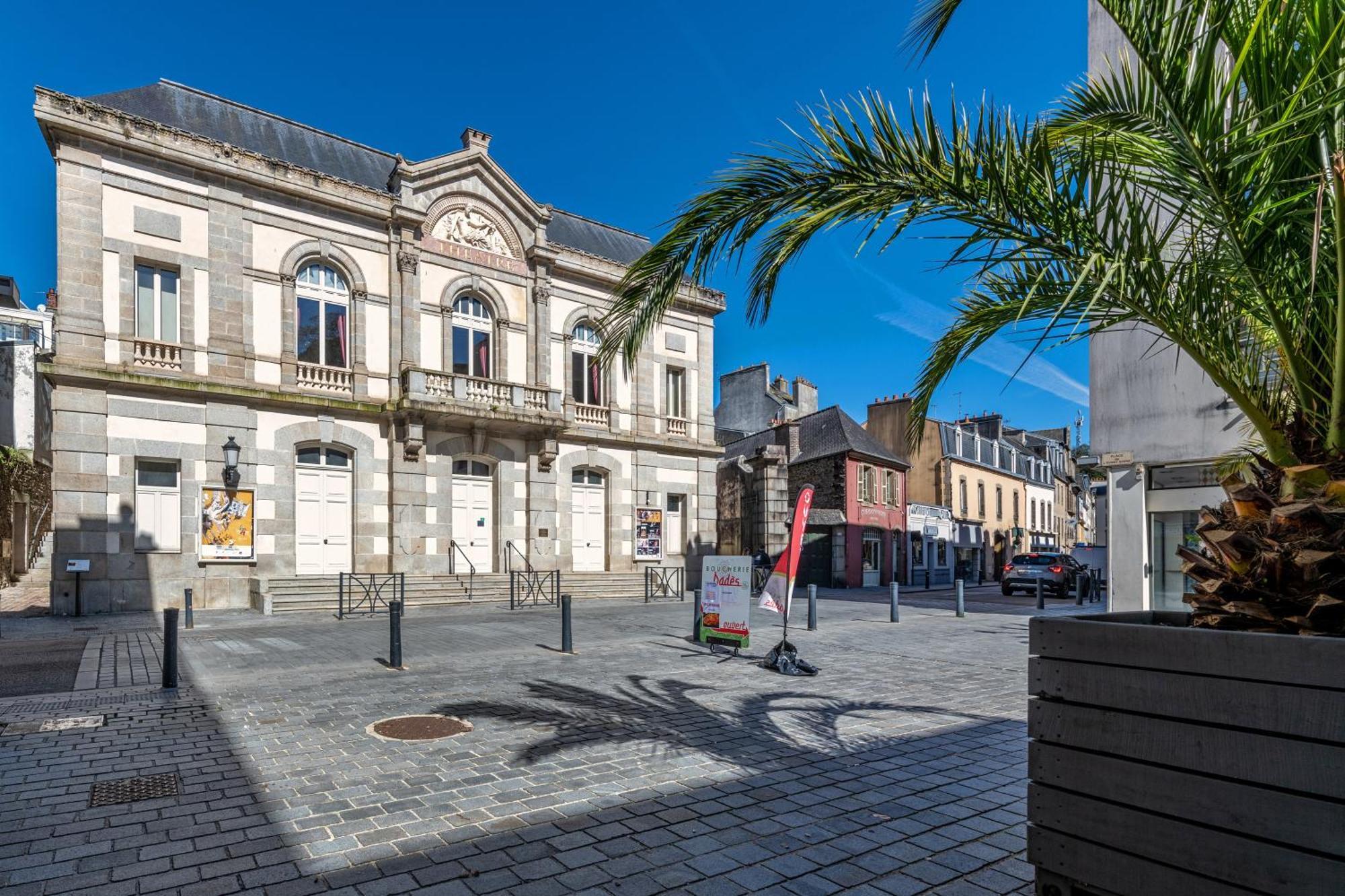 Appartement Du Theatre Morlaix Bagian luar foto